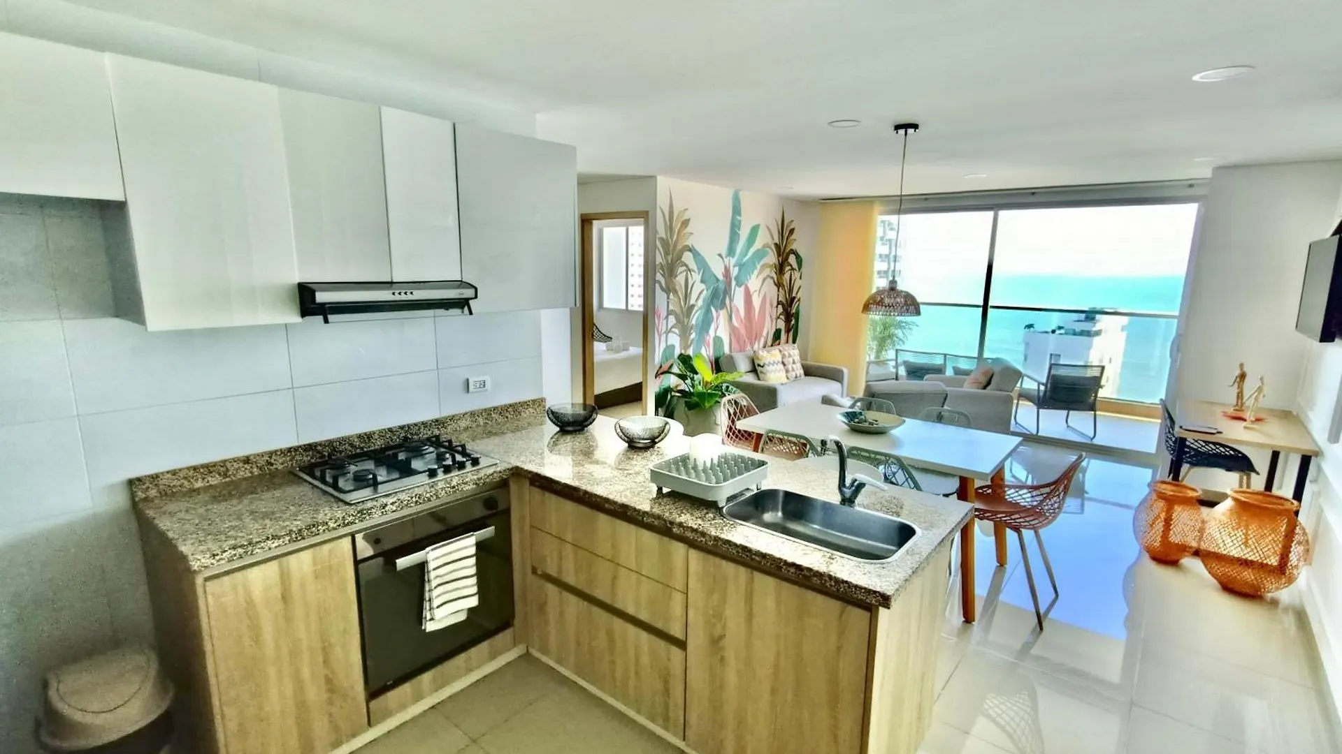 Duplex en condominio cerca a playa/casco histórico Cartagena Apartamento