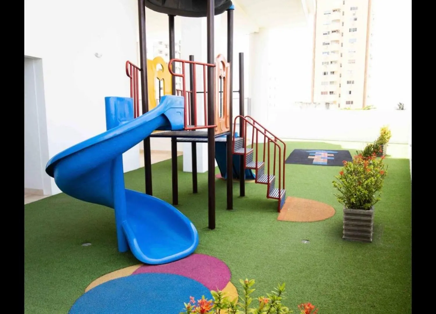 Duplex en condominio cerca a playa/casco histórico Cartagena Apartamento